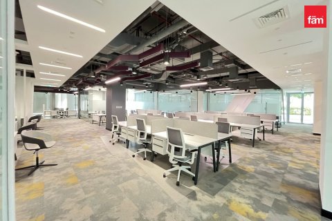 Офис 2104.6м² в Умм-Рамул, ОАЭ №205585