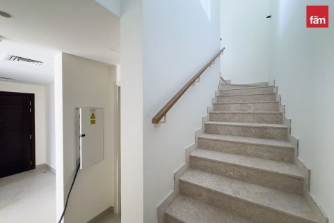 3 bedrooms Villa in Dubai, UAE No. 45981 16