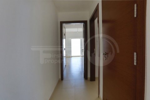 2 bedrooms Apartment in Al Reem Island, UAE No. 172638 10