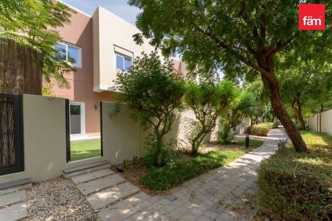 Townhouse de 3 dormitorios en Dubai, UAE No. 205700 25