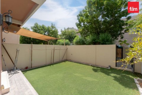Townhouse de 3 dormitorios en Dubai, UAE No. 205700 24