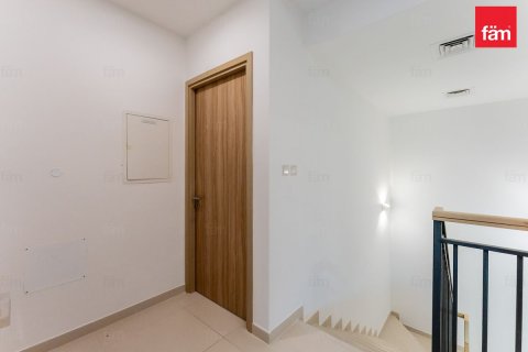 Townhouse de 3 dormitorios en Dubai, UAE No. 205700 6