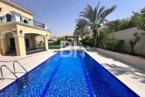 Villa de 3 dormitorios en Jumeirah Park, UAE No. 87174 5