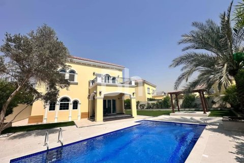 Villa de 3 dormitorios en Jumeirah Park, UAE No. 87174 1