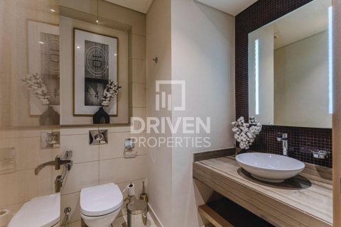 1 bedroom Apartment in DAMAC Towers by Paramount, UAE No. 137997 4