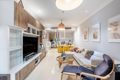 Квартира с 2 спальнями в District 10, ОАЭ №137994