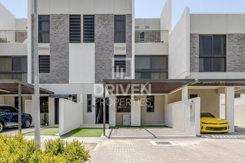 5 bedrooms Townhouse in Dubai, UAE No. 191254 9