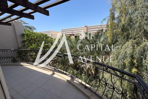 Villa de 4 chambres à Abu Dhabi, UAE No. 185436 19