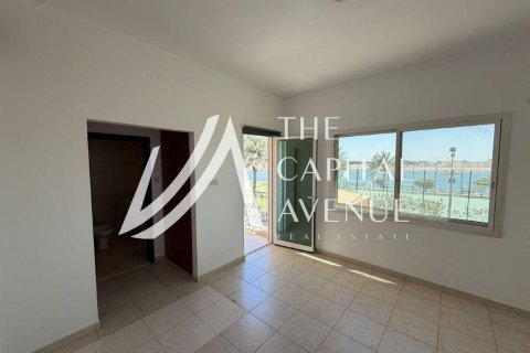 Villa de 4 chambres à Abu Dhabi, UAE No. 185436 17
