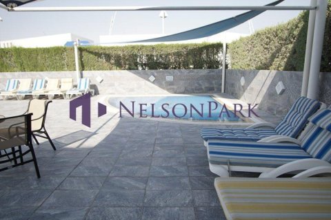 5 bedrooms Villa in Doha, Qatar No. 57979 28