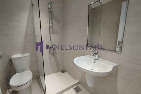 5 bedrooms Villa in Doha, Qatar No. 57979 2