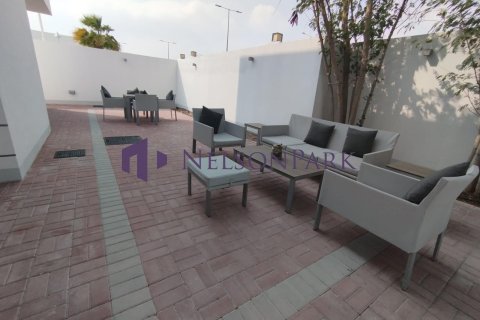 5 bedrooms Villa in Doha, Qatar No. 57979 16