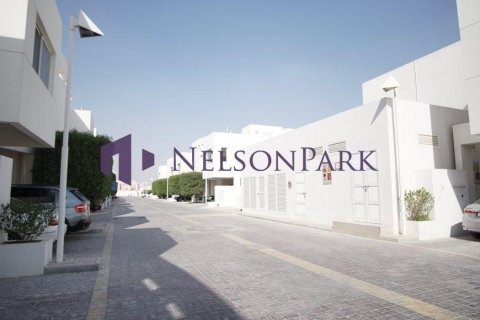 5 bedrooms Villa in Doha, Qatar No. 57979 27
