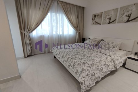 5 bedrooms Villa in Doha, Qatar No. 57979 19