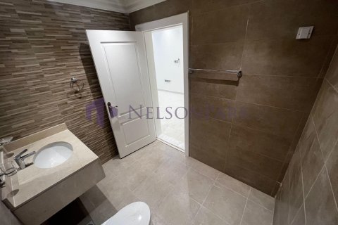 8 bedrooms Villa in Doha, Qatar No. 57977 14