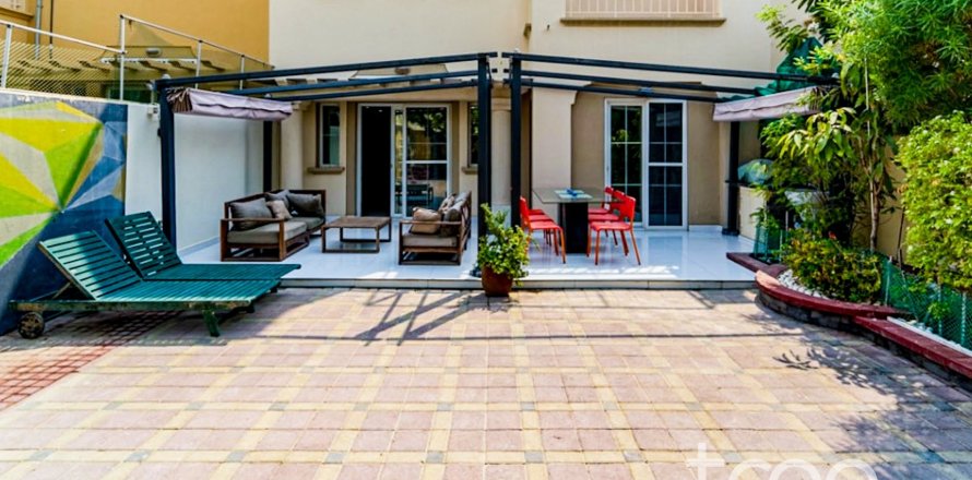 Villa de 3 dormitorios en The Springs, UAE No. 174009