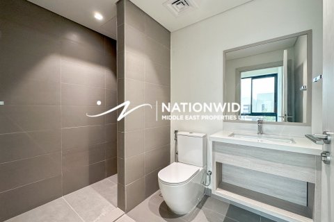 2 bedrooms Townhouse in Abu Dhabi, UAE No. 73192 12