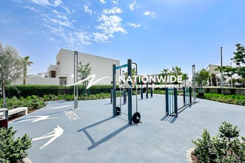 2 bedrooms Townhouse in Abu Dhabi, UAE No. 73192 13
