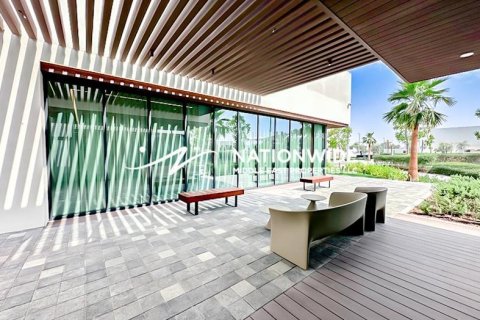 2 bedrooms Townhouse in Abu Dhabi, UAE No. 73192 14