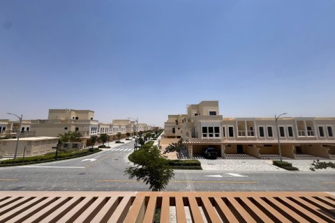 Townhouse de 4 dormitorios en Damac Lagoons, UAE No. 170597 5