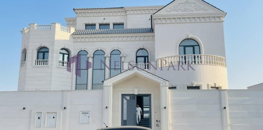 Villa de 6 dormitorios en Lusail, Qatar No. 57436
