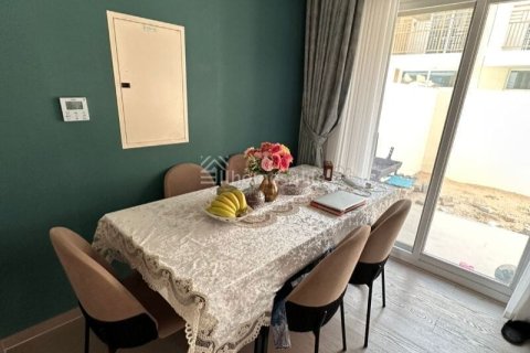 Таунхаус с 3 спальнями в DAMAC Hills (Akoya by DAMAC), ОАЭ №141928 11