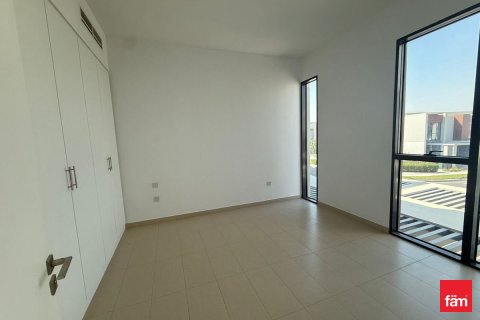 4 bedrooms Villa in Dubai, UAE No. 137484 10