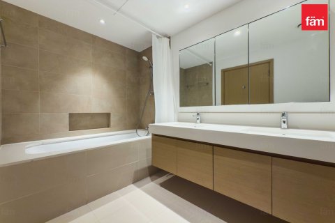 Квартира с 2 спальнями в Дубай, ОАЭ №137483 10