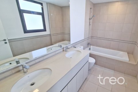 3 bedrooms Villa in Hayat Townhouses, UAE No. 200792 9