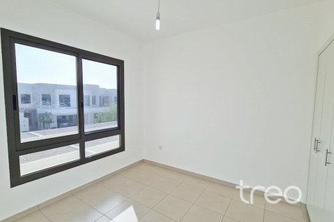 3 bedrooms Villa in Hayat Townhouses, UAE No. 200792 4