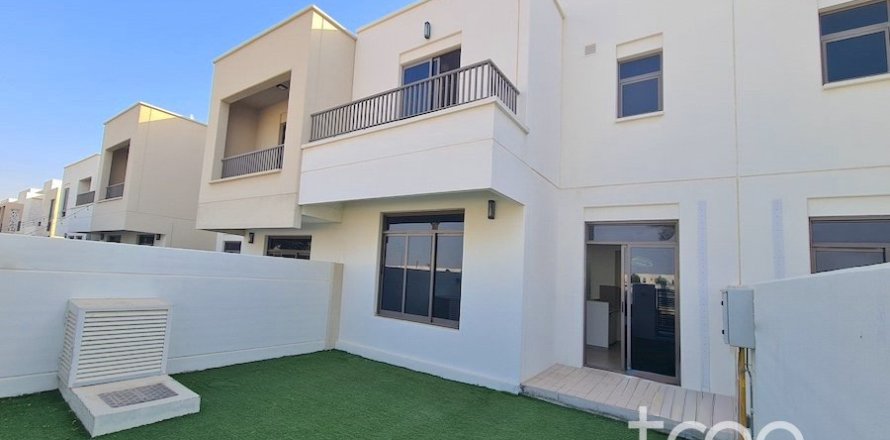 3 bedrooms Villa in Hayat Townhouses, UAE No. 200792