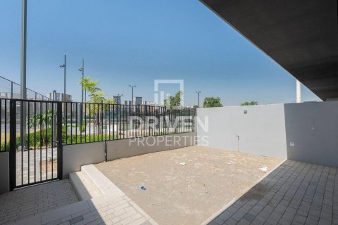 3 bedrooms Townhouse in Mudon, UAE No. 193610 4