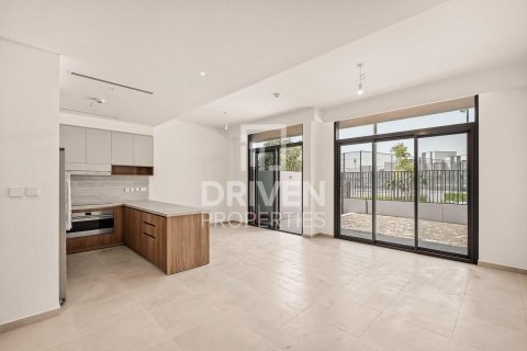 3 bedrooms Townhouse in Mudon, UAE No. 193610