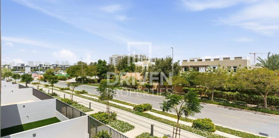 4 bedrooms Townhouse in Mudon, UAE No. 193607
