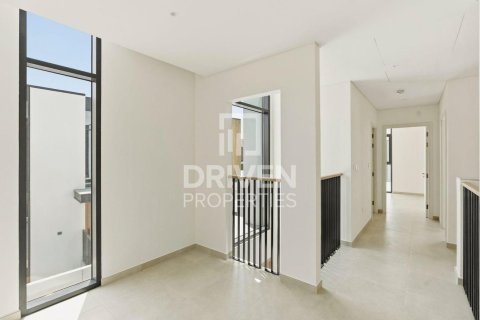 4 bedrooms Townhouse in Mudon, UAE No. 193607 6
