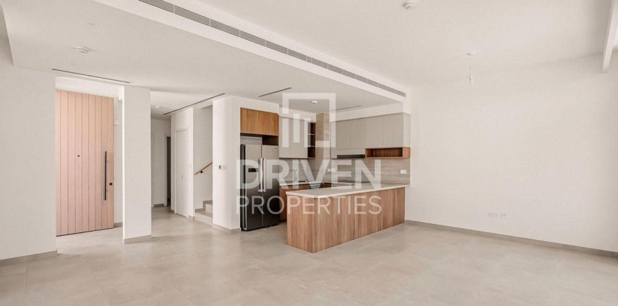 4 bedrooms Townhouse in Mudon, UAE No. 193609