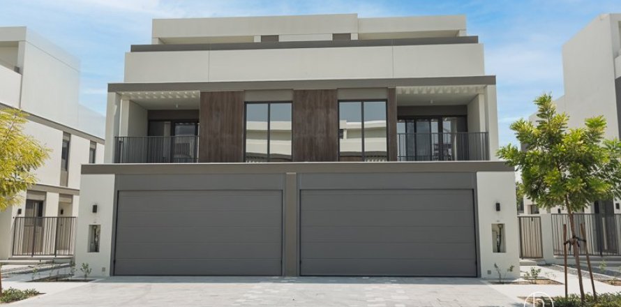 Villa de 4 dormitorios en Tilal Al Ghaf, UAE No. 148196