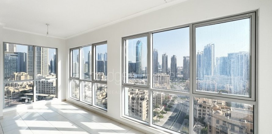 Apartment de 3 dormitorios en Downtown Dubai (Downtown Burj Dubai), UAE No. 148197