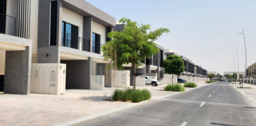 3 غرف نوم تاون هاوس  رقم 131539