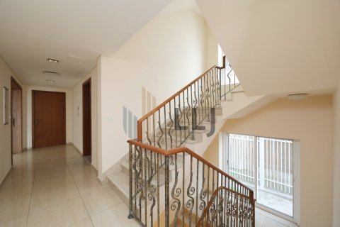 Villa de 4 dormitorios  No. 131536 12