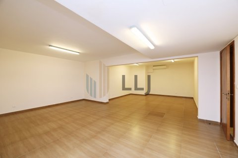 Villa de 4 dormitorios  No. 131536 7