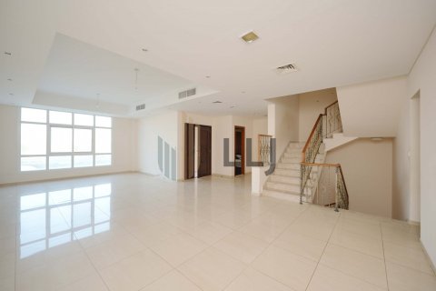 Таунхаус с 4 спальнями №131535 4