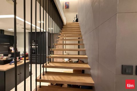 Квартира с 2 спальнями в Дубай, ОАЭ №162442 4