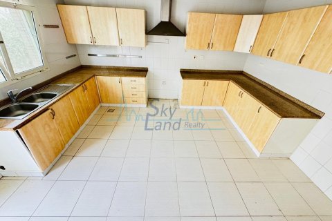 Villa de 5 chambres à Umm Suqeim, UAE No. 105122 6