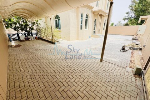 Villa de 5 chambres à Umm Suqeim, UAE No. 105122 10