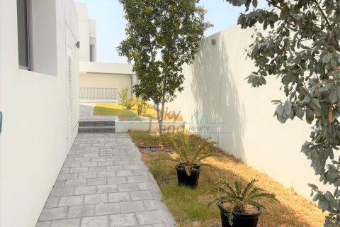 Villa de 5 dormitorios en Umm Suqeim, UAE No. 105126 8