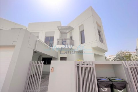 Villa de 5 dormitorios en Umm Suqeim, UAE No. 105126 2