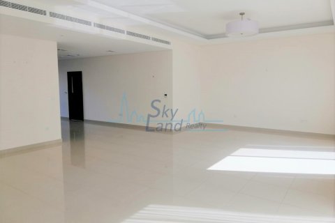Villa de 5 dormitorios en Umm Suqeim, UAE No. 105126 13