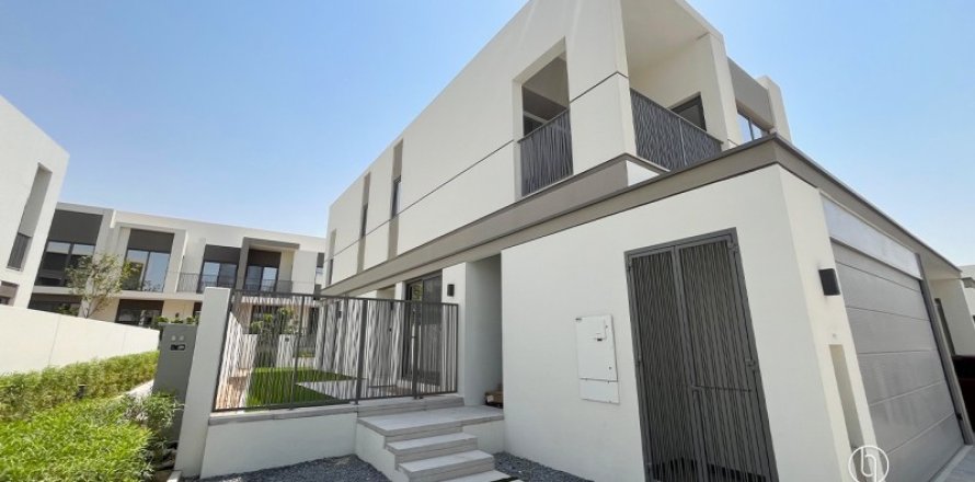 Вилла с 4 спальнями  №131614