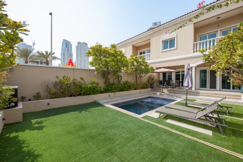 Townhouse de 3 dormitorios en Jumeirah Village Circle, UAE No. 202384 24